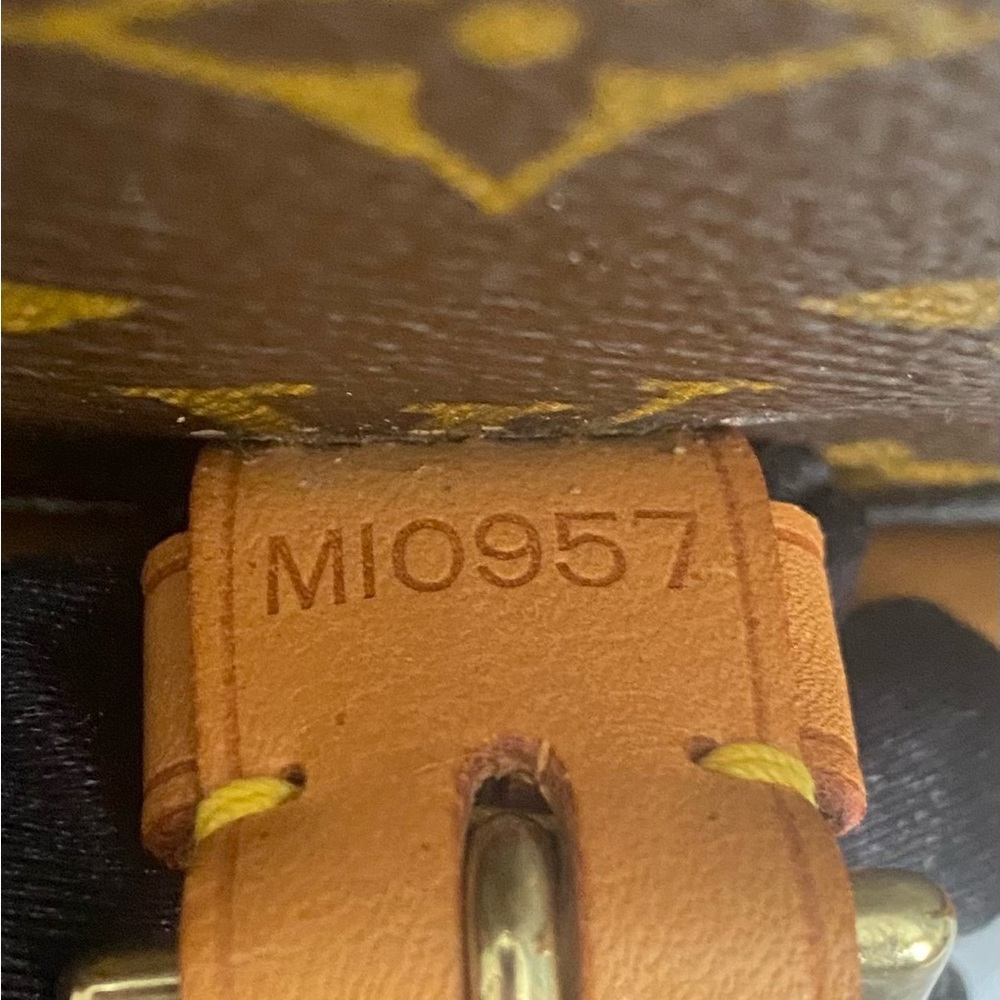 LV Rivoli Briefcase Monogram - Picture 16 of 16